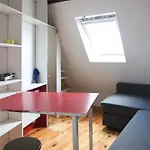 Studio With A View Of The Eiffel Tower Top